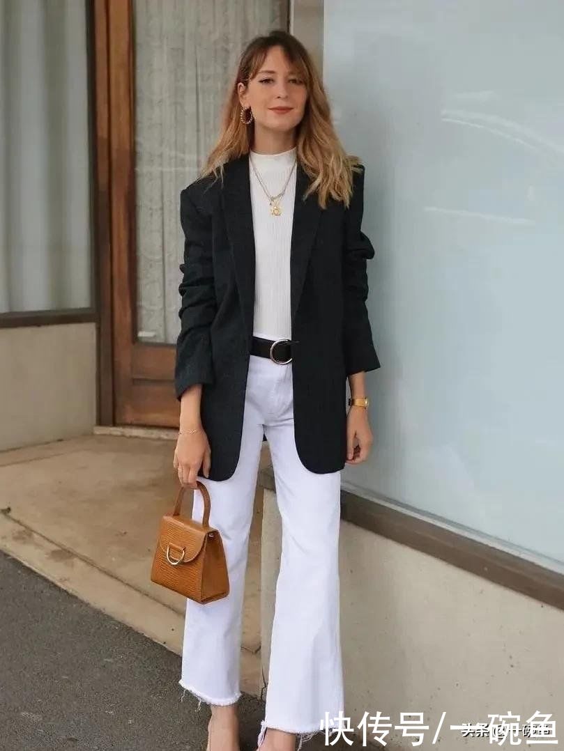 今春爆流行的“薄外套”，有这4件就够！30个穿搭模板，好看