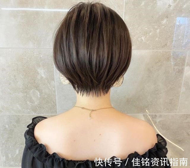 波波头 羊毛卷已过时,22款当下流行发型送给大家,直接剪就对了!