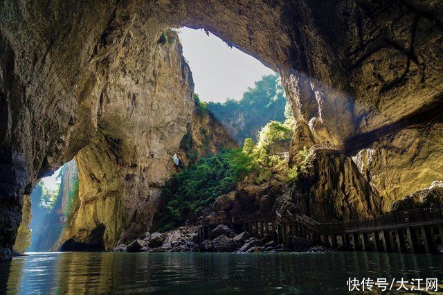 篝火|游溶洞、赏江景、舞篝火…………体验贵州毕节绝美风景