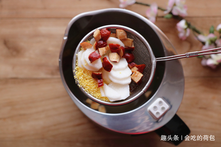 此物铁是大米5倍,维生素是大米4倍,早餐吃一碗气色好,才5块