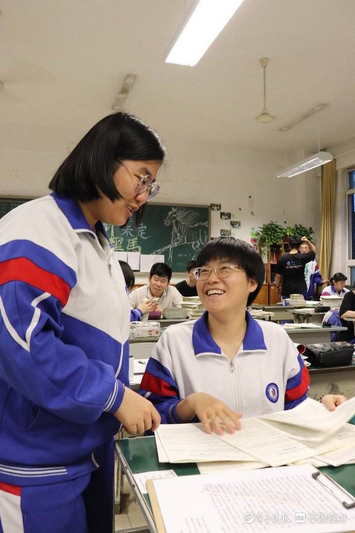 李忠文|倒计时16天！记录下那些以梦为马的高考生和“黎明前最深的夜”