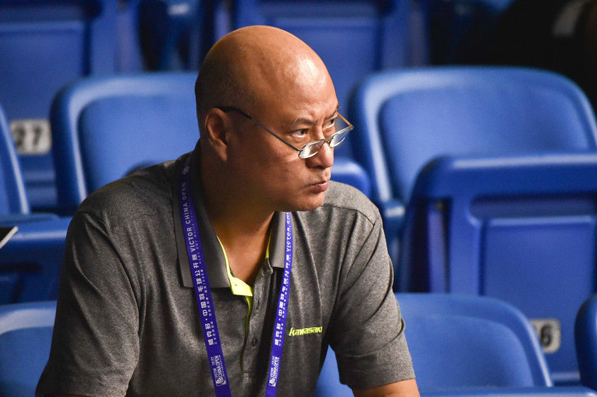 羽毛球|李矛辭掉國家隊主教練，去外國執(zhí)教，為何他卻又一心想回國執(zhí)教