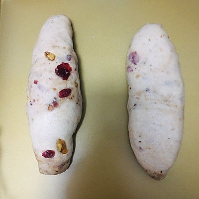 全麦蔓越莓核桃软欧包