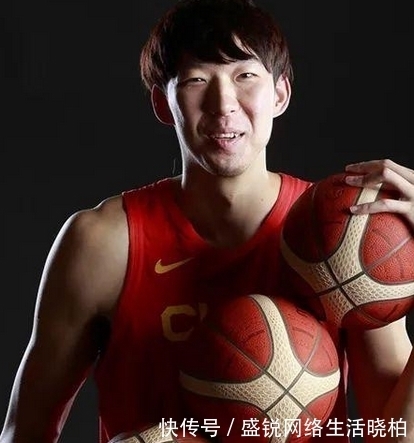 加拿大|加拿大主持两次将中国男篮念成日本，搞事情？球迷：这是在求虐