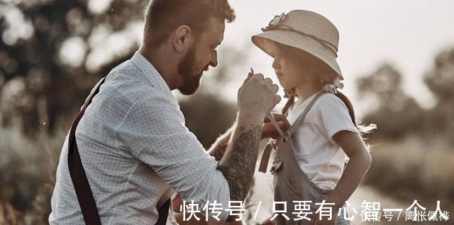 早睡早起|小学生迟到急速奔跑,监控只拍到残影只要够快,监控就拍不到我