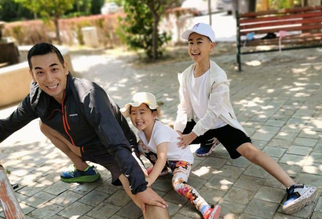 灵魂|这位哥哥是节目灵魂,承包笑点还特照顾人,网友:千万别淘汰