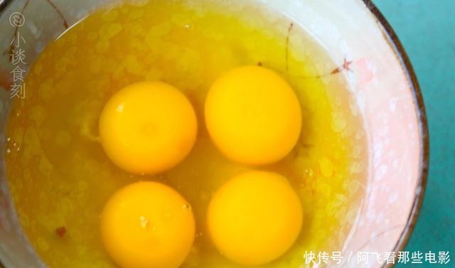 入秋以后，教你鸡蛋新做法，不煮也不炖，出锅鲜香孩子超喜欢吃