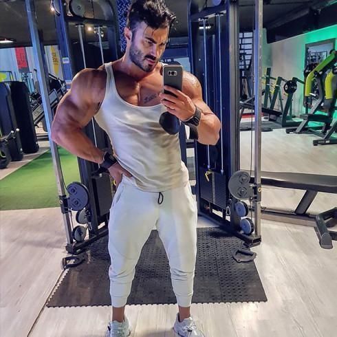 亚洲人|健美舞台不再是欧美人的专利,亚洲人同样能打造出巨兽般的身材