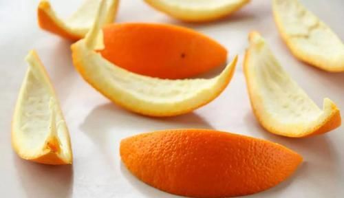 润肺止咳|吃剩的橙子皮别扔掉！简单几步做成小零食，润肺止咳妙处多！