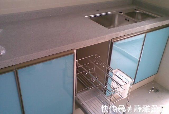 橱柜|晒我家厨房做的瓷砖橱柜,可以放心剁骨头,用20年都不会坏