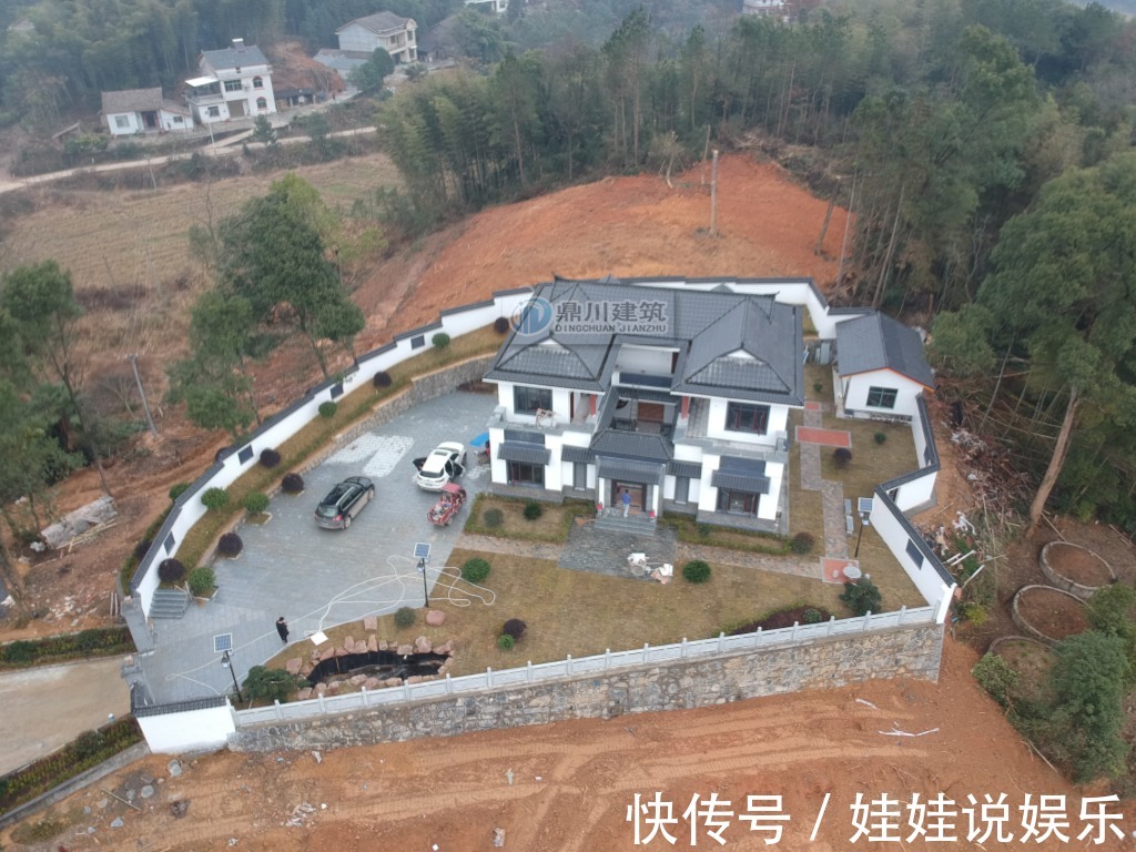 钢筋|他花70万在乡下建四合院,庭院曲径幽深,堪比王府豪宅!