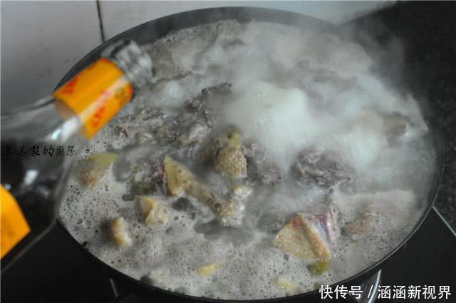  鸭子如此烧，不腥不柴特别香，操作简单，我家每年吃掉几十只