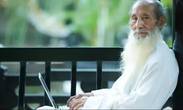 长寿老人|长寿真的那么好吗?其实能活到“这个岁数”,或许幸福指数更高