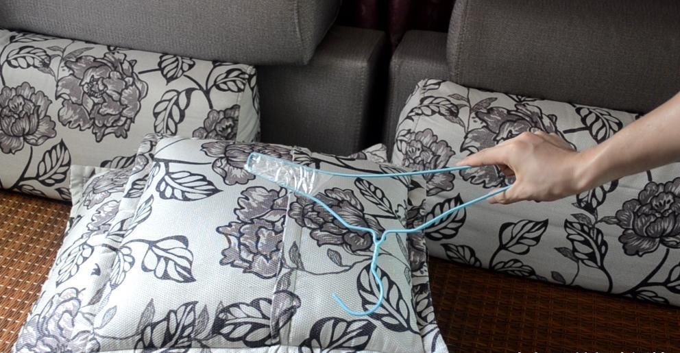 衣架上缠几圈胶带, 这个作用太厉害了, 解决了很多家庭的烦恼