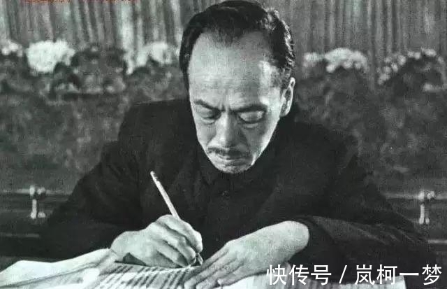 手迹@康生书法手迹惊艳网友,用笔格调高古,造诣堪称建国后书坛一流