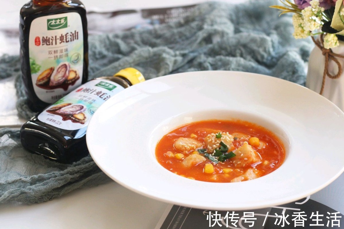 好吃|多给孩子吃龙利鱼,肉多刺少,加入番茄一起炖煮,酸甜又好吃