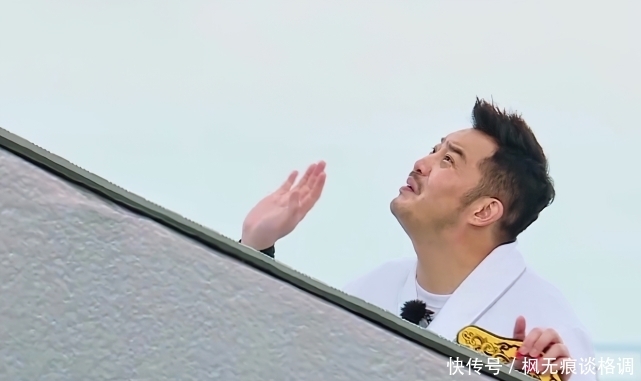 李晨模仿张含韵撒娇,画面太搞笑,黄旭熙看后都忘记了表情管理