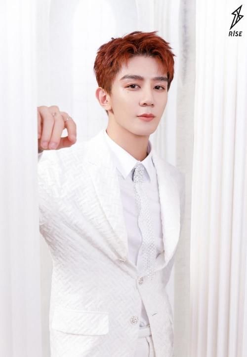 哇唧唧哇本周行程出炉：R1SE加盟金曲青春，硬糖少女资源不断