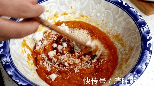 一日三餐|这种南瓜千层饼,在家就能做,口感独特,馅料丰富,比肉夹馍还香