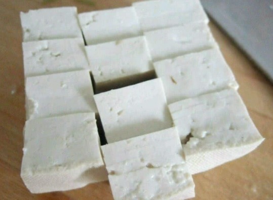 吴医师|不论男女,50岁想长寿就管住嘴,几种食物最好少吃,有益养生!