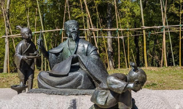 |秀才痴迷十七字诗,自以为滑稽幽默,没想到自讨苦吃