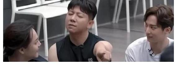 “街道辦事處”全員成團(tuán)，趙文卓笑到最后，尹正胡海泉后悔了嗎？