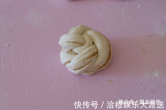 从面粉到花卷，只要一个多小时，咸香适口做法简单，全家都爱吃