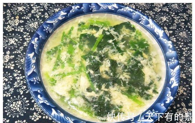 做法|做菠菜汤时,到底要不要放锅炒?教你详细做法,菠菜汤翠绿好喝