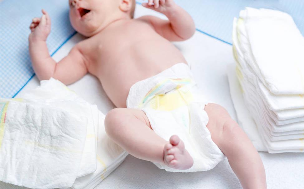 红屁屁|婴儿拉完臭臭后,用水洗还是用湿巾擦?踩过坑的妈妈才知道的做法