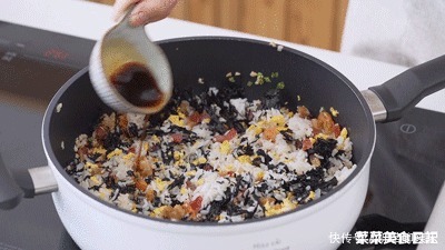 紫菜炒饭|别吃蛋炒饭了!一碗更香,好吃简单又快手