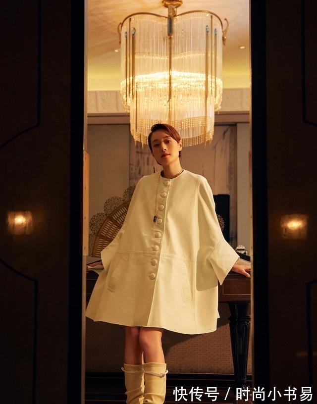 袖子|马伊琍的高级感真盖不住,简单穿斗篷式连衣裙配短发,就气质惊艳