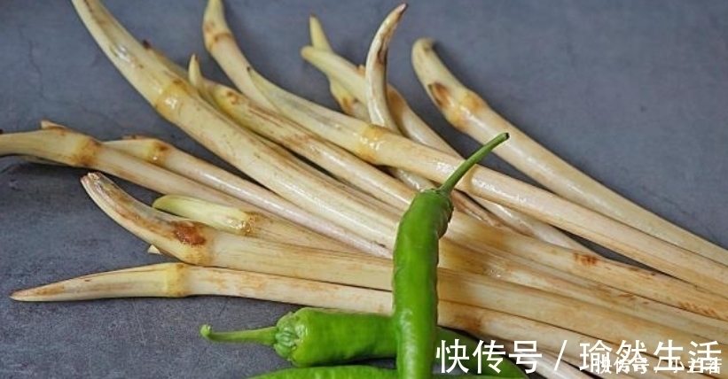 它是“穷人的阿胶”,每天炒一盘,排出毒素,气血足了,肌肤细腻