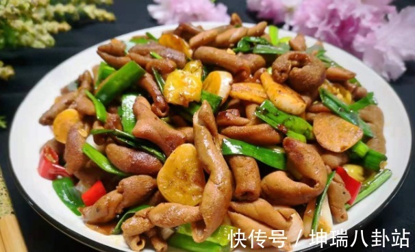 小米椒|很多人以为的“废料”，其实是美味，一道炒鸡肠让你开胃又下饭