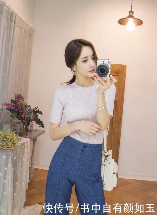 美图欣赏：孙允珠，海芋浅色俏皮弹力螺纹短袖衫