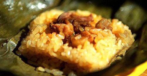 年夜饭做家常菜不够亮眼?试试这道糯米鸡,营养滋补又美味