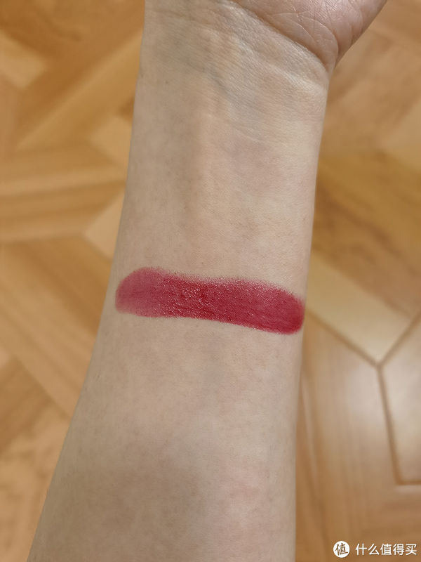 不知道送女朋友什么口红？小姐姐一个个帮你试！口红评测篇一