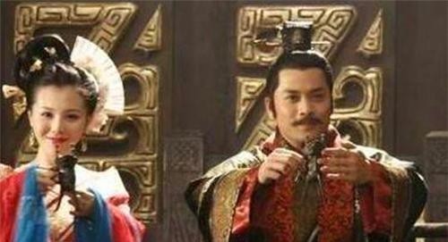 五代十国|古代最幸运的陪嫁丫鬟，千金小姐成了皇妃，而她却当上了皇后