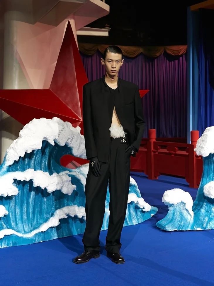 在上海时装周，发出了“哇哇哇”的声音|时髦办 | 中国式