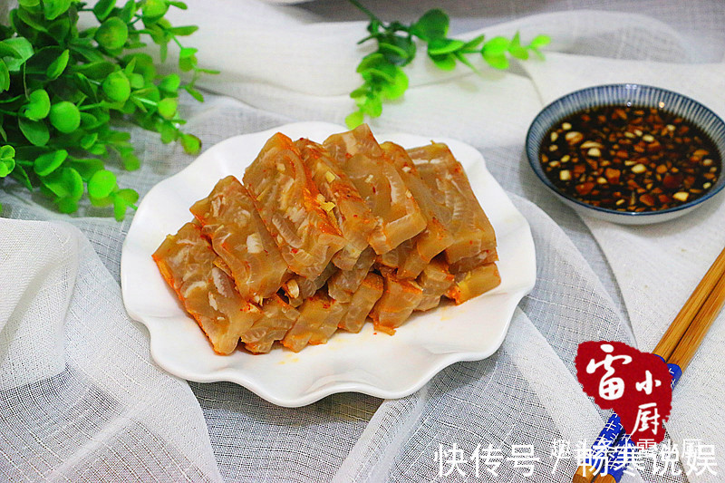 女人|女人多吃这些食物,皮肤就像剥了壳的鸡蛋,又白又嫩又光滑