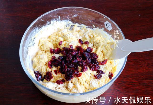 无油无糖,还不用揉面!这款粗粮面包,简单快手,健康又味美