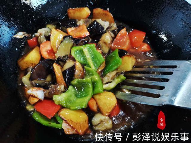 土豆|鲜香美味的地三鲜,我用的是最家常的做法,好吃又下饭