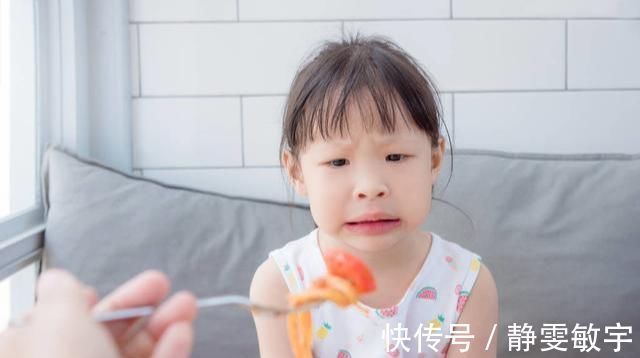 中国红基会|孩子挑食,可能是“食物恐新症”?家长用对方法,挑食不再是问题