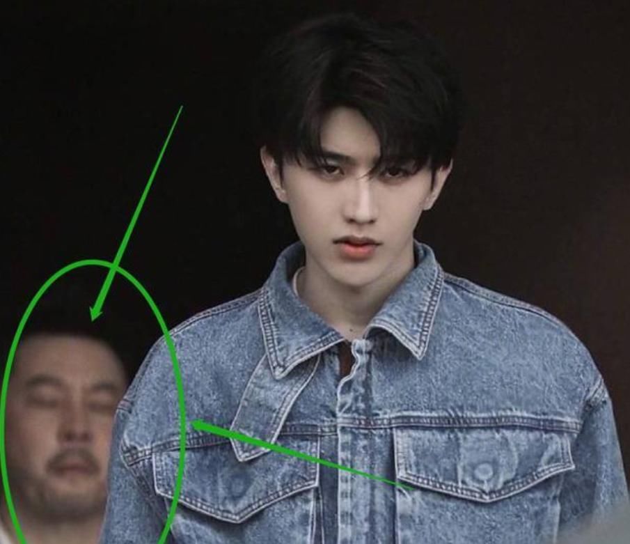 沙溢从生图背景板到被蔡徐坤壁咚，粉丝心塞吃醋，沙溢自称也是IKUN