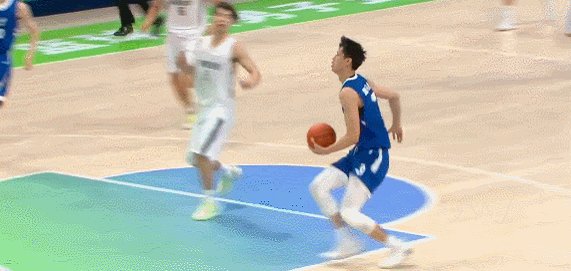 曾凡博 鞋无完鞋！欧文曾吐槽耐克，Zion踩爆过PG，这次韦德之道也不背锅