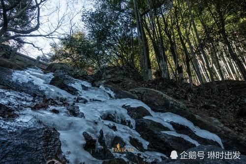 莫干之美在剑池，剑池之美在飞瀑