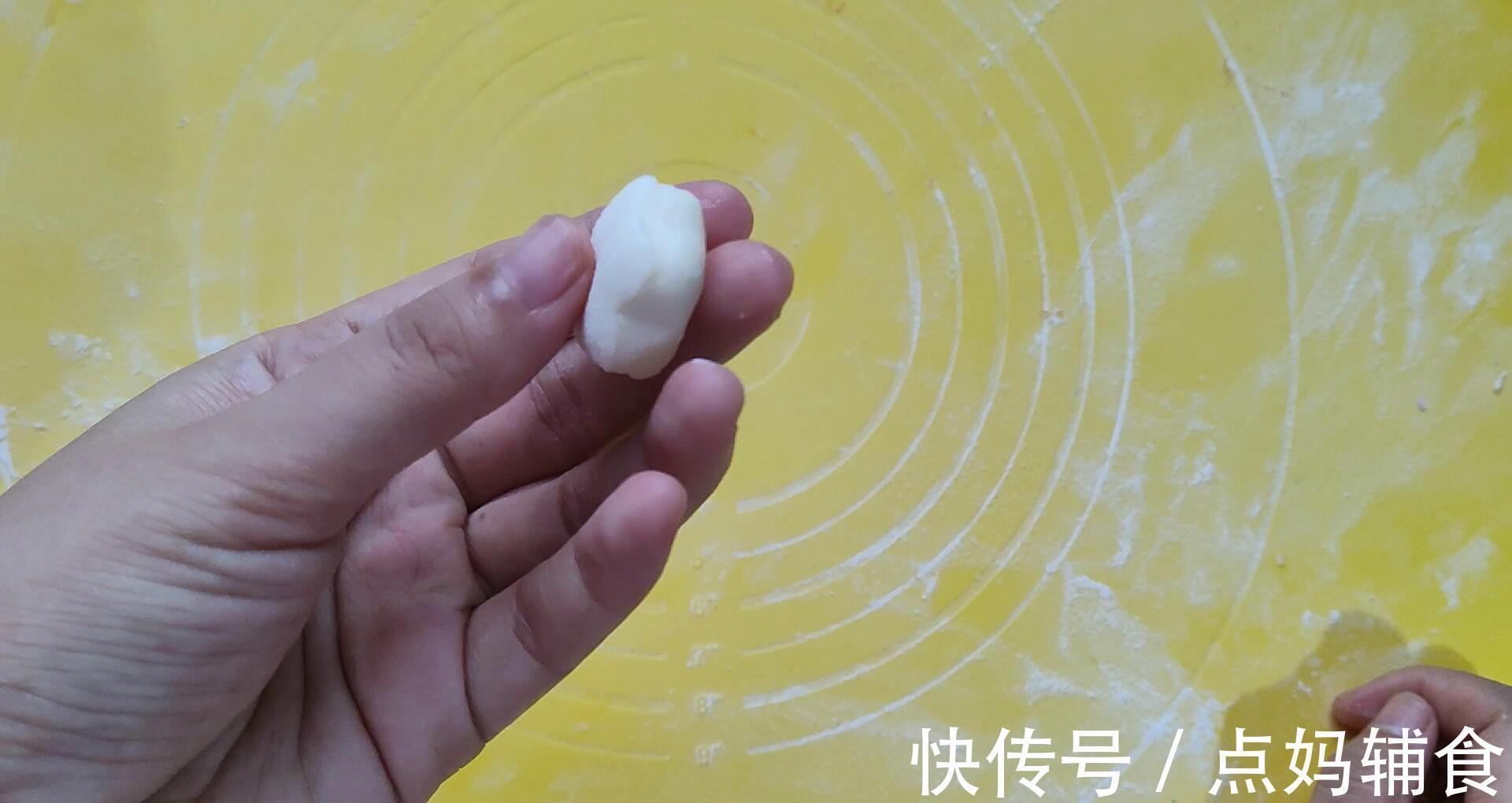 紫薯小馒头|大人宝宝都爱吃的山药小馒头，造型可爱，做法简单~