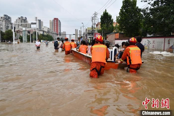 郑州市|江西南昌消防营救疏散郑州被困群众2000余人