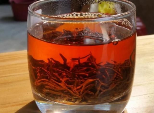 胃黏膜|肠胃不好别着急,餐桌上尽量多吃4物,修复胃黏膜,胃病或不来扰