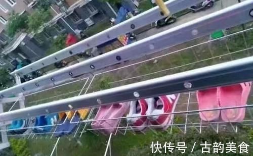 邻居|邻居家把阳台晾衣杆弄成这样,简直太机智了,回家也模仿一个