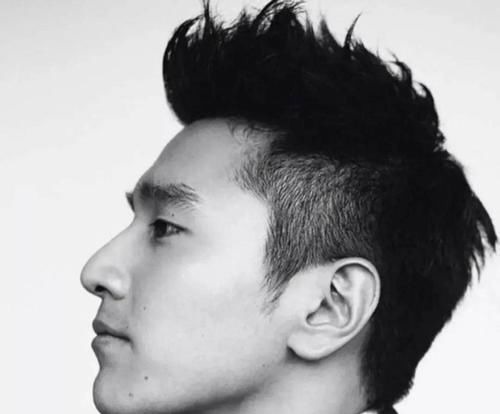 寸头 与颜值无关,让女生脸红心跳的5款男生发型!